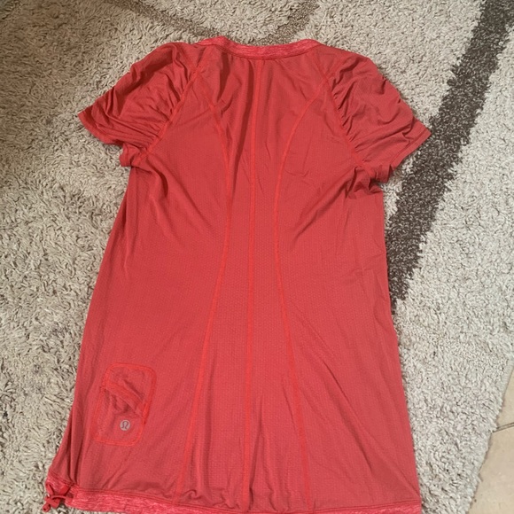 Lululemon! - Picture 2 of 4